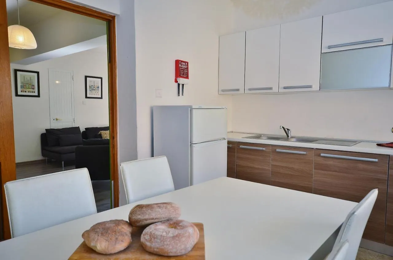 City Living Suite Tk 1 Rm 3 Saint Julian's 0*,  Malta