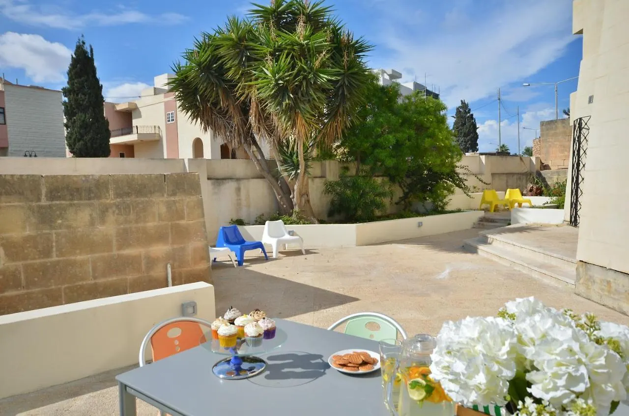 City Living Suite Tk 1 Rm 3 Saint Julian's Guest house